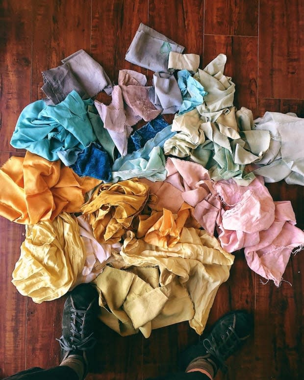 Fabric colored with natural dyes by Liz Spencer of the <a href="https://www.instagram.com/p/B9HY9-Fp-MP/" rel="nofollow noopener" target="_blank" data-ylk="slk:Dogwood Dyer;elm:context_link;itc:0;sec:content-canvas" class="link ">Dogwood Dyer</a>.