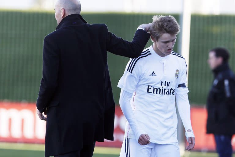 Martin Odegaard y Zinedine Zidane