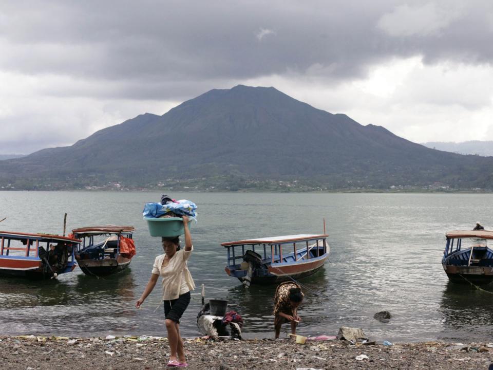 The woman fell into the crater on Mount Batur. File pic