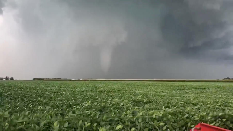 <p>A tornado is seen near Pella, Marion County, Iowa, U.S. July 19, 2018 in this still image obtained from a video on social media. (Photo: Brandyn Van Zante/Twitter/via Reuters) </p>