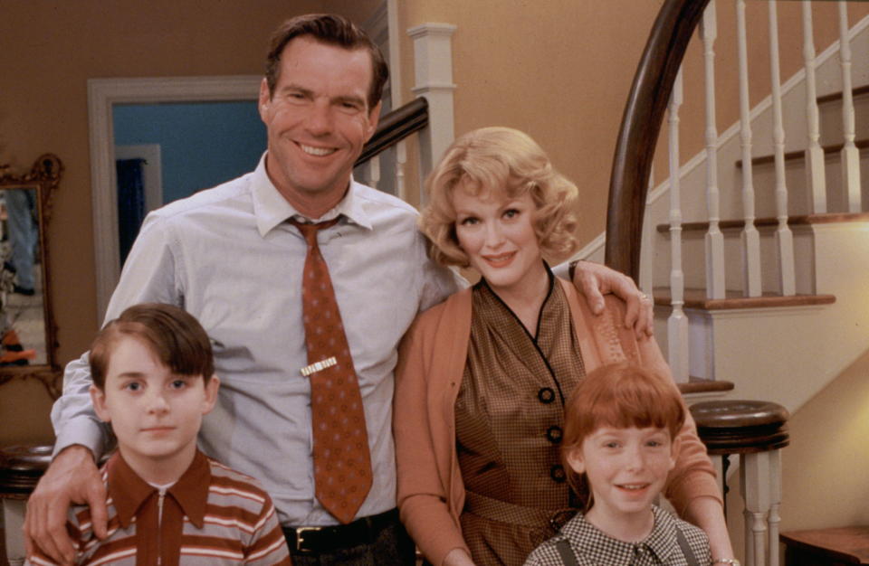 Dennis Quaid, Julianne Moore, Ryan Ward and Lindsay Andretta as the Whitakers in 