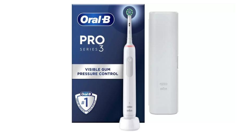 Oral-B Pro Series 3 Electric Toothbrush - White