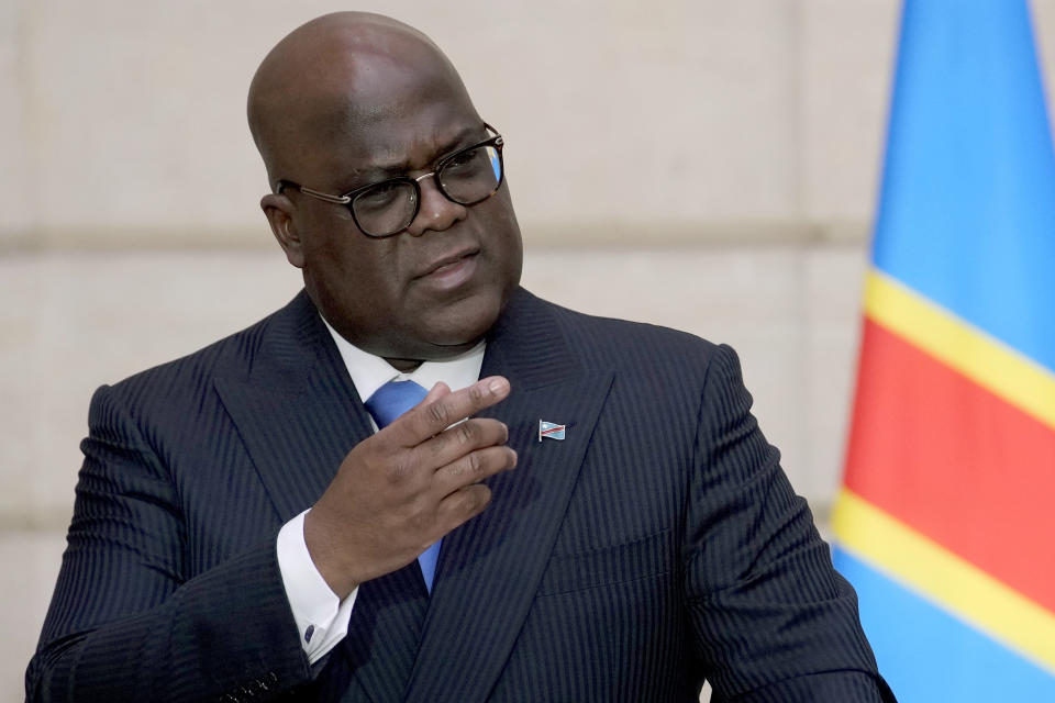 El presidente de la República Democrática del Congo, Felix Tshisekedi, habla en conferencia de prensa en el palacio del Elíseo en París, el martes 30 de abril de 2024. (AP Foto/Christophe Ena, Archivo)