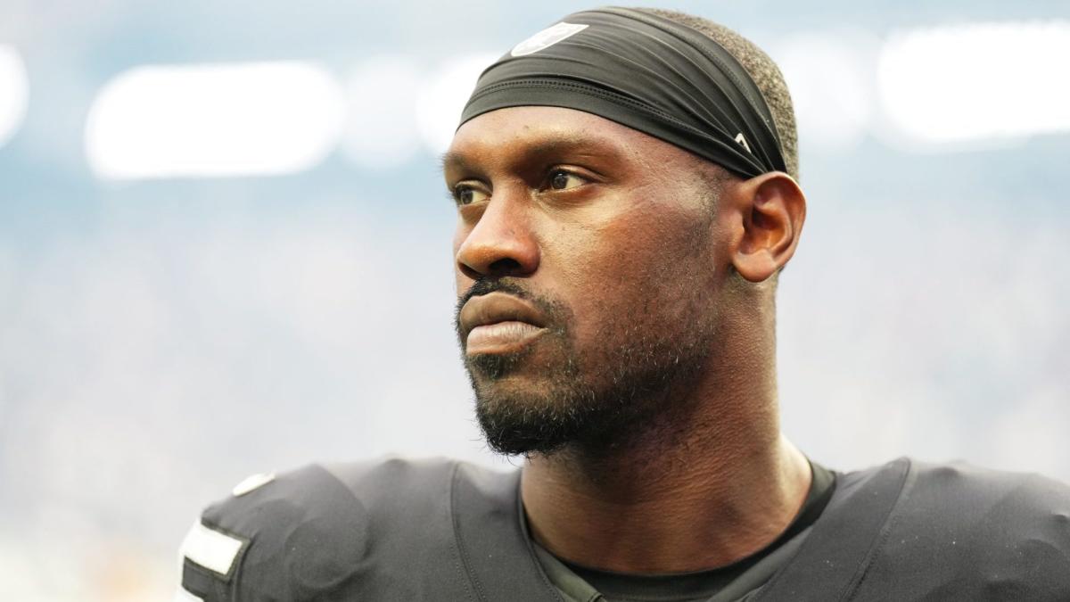 NFL Star Chandler Jones Posts Alarming Video, Mentions Aaron