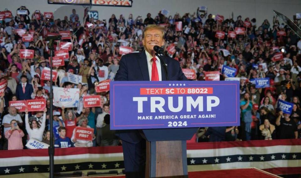 Trump durante su intervención del sábado en Conway (Carolina del Sur).