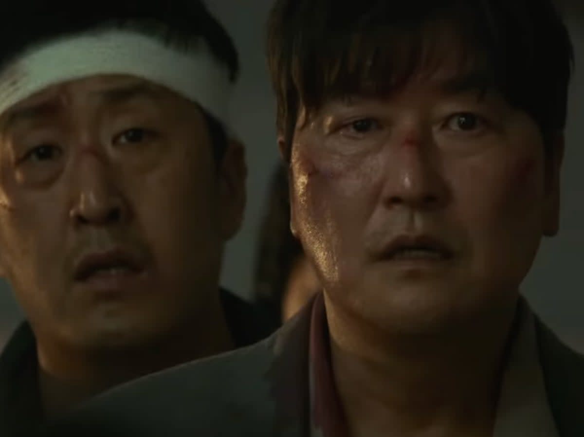 Hyun Bong-sik and Song Kang-ho in ‘Emergency Declaration’  (Showbox/ Well Go USA Entertainment on YouTube)
