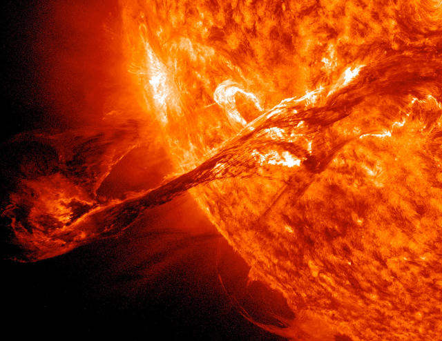 Strongest solar flare from Sun to hit Earth today, geomagnetic storms  likely - India Today