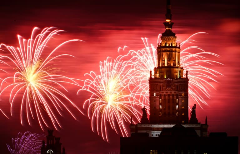 Fuegos artificiales en Moscú el 9 de mayo de 2024, con motivo del Día de la Victoria, que conmemora el aniversario de la victoria sobre la Alemania nazi en la Segunda Guerra Mundial (Alexander Nemenov)