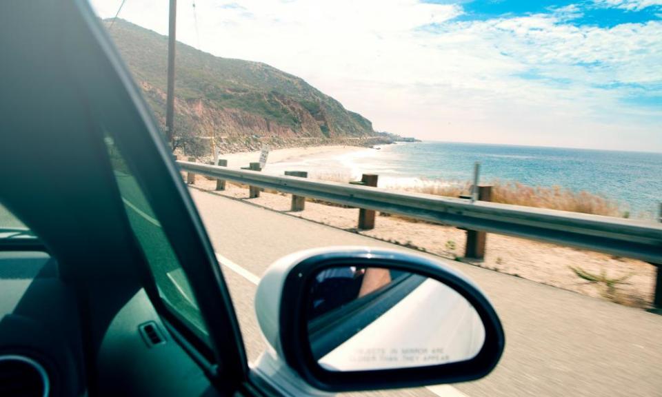 USA, California, San Diego, Coastal highway 1 seen from car