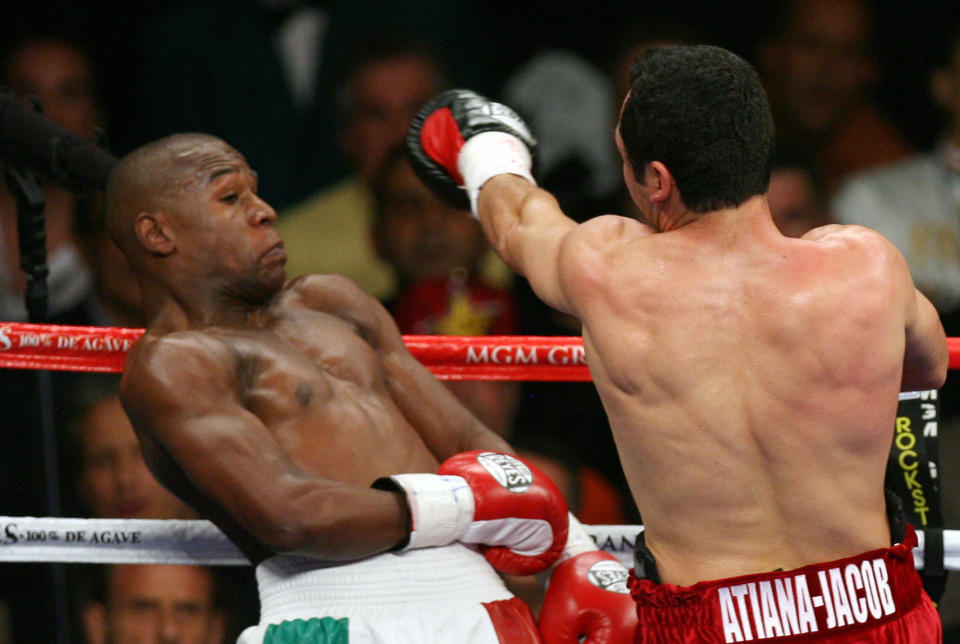 Desde 2007 a 2007, Mayweather se convirtió en la figura del Pago por Evento. (GABRIEL BOUYS/AFP via Getty Images)