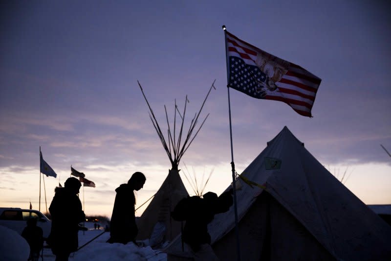 美國原住民在北達科塔州紮營抗議「Dakota Access 」輸油管工程（AP）