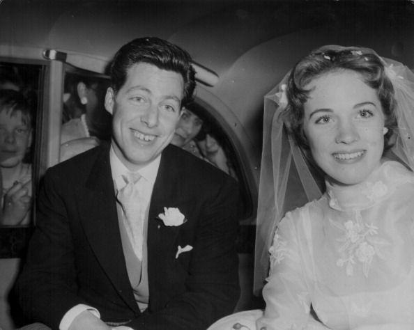 1959: Julie Andrews weds her childhood sweetheart