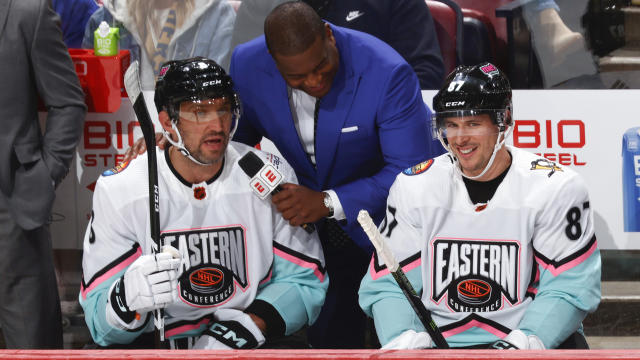 NHL star pulls his own tooth out while on the bench after taking