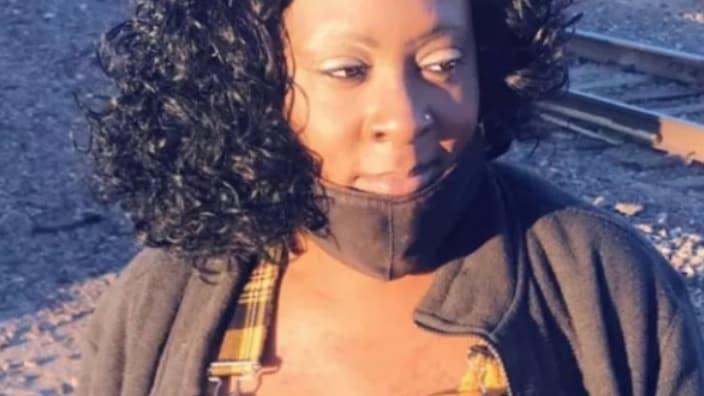 Cleopatra Johnson, 45, was shot and killed Friday night at a bus stop in west Phoenix, leaving behind five children for whom a fundraiser is underway. (Photo: Screenshot/GoFundMe.com)