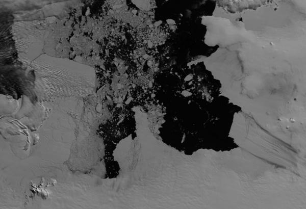 Pine Island Glacier (right) and Thwaites Glacier (middle) in December 2012, as seen by the MODIS instrument on NASA's Terra satellite.