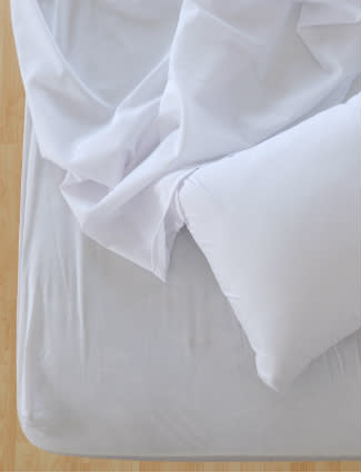 How to Clean a Mattress - Sheets