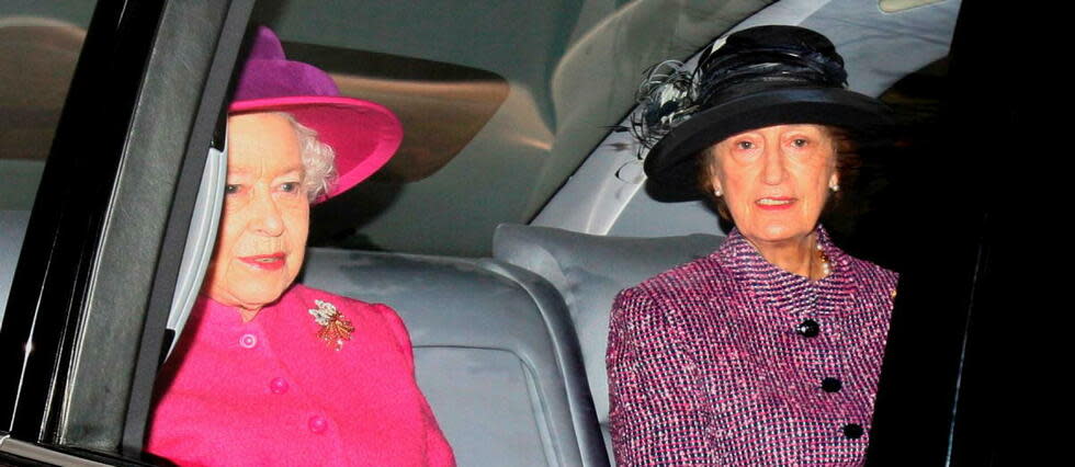 Lady Susan Hussey, au côté de la reine Elizabeth II, le 23 janvier 2011.  - Credit:Chris Radburn/AP/SIPA / SIPA / Chris Radburn/AP/SIPA