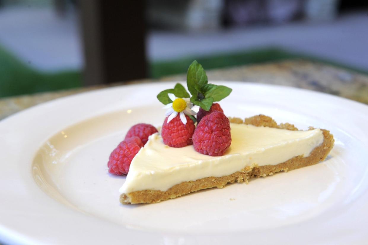 This quick and easy white chocolate cheesecake might be the perfect summer dessert.