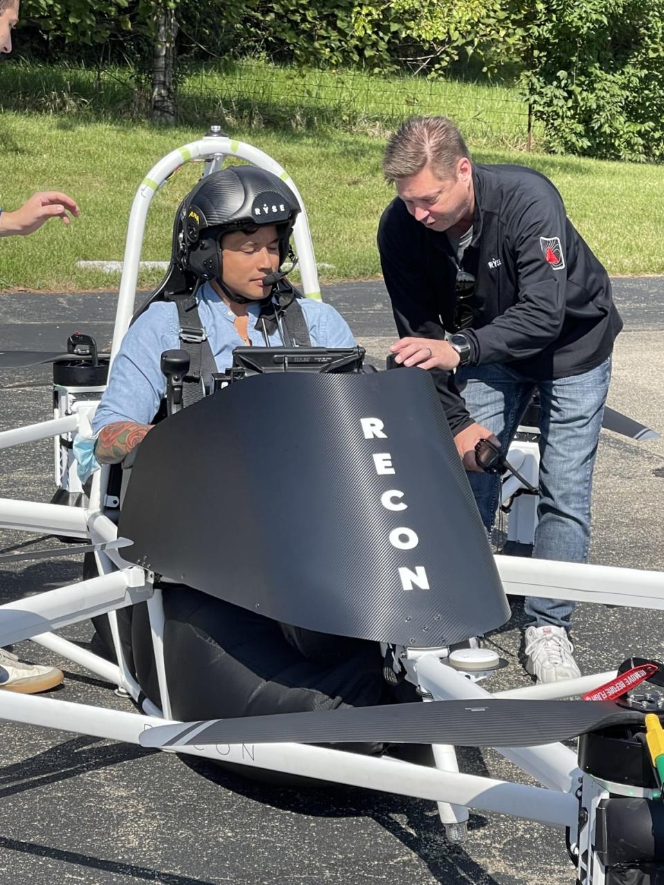 <div class="inline-image__caption"><p>Kowitz helps me settle into the RECON. </p></div> <div class="inline-image__credit">Courtesy of RYSE Aero Tech</div>