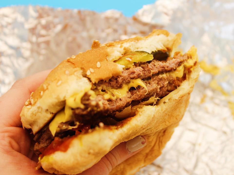 five guys cheeseburger