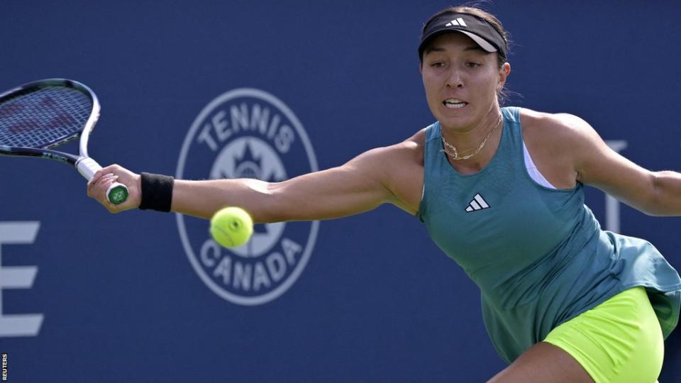 Jessica Pegula in action against Coco Gauff