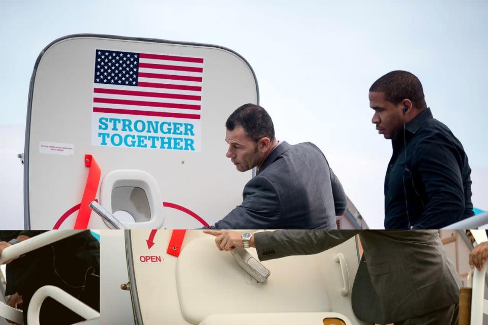 Todo el mundo a bordo del nuevo avión de Hillary