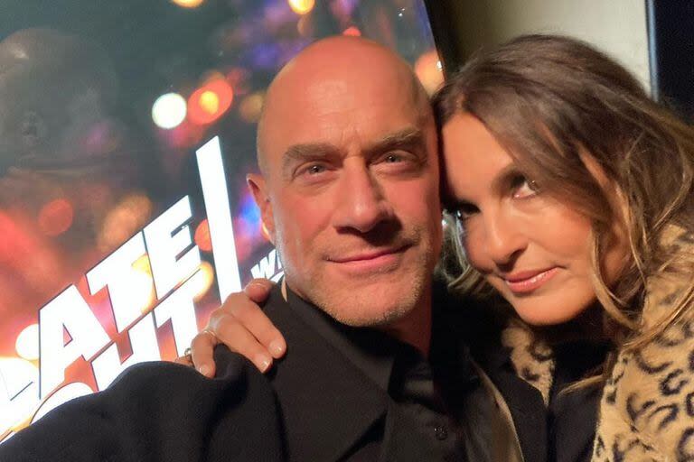 La relación entre los personajes de Christopher Meloni y Mariska Hargitay y su posible romance, es uno de los desvelos de los fanáticos de La ley y el orden, un deseo que es posible que se concrete en la temporada 25