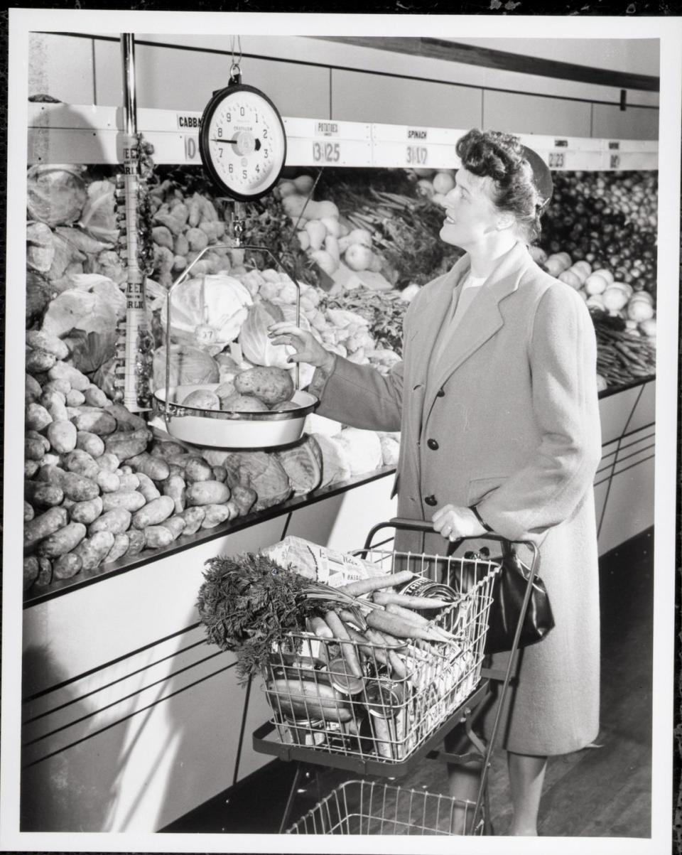 <p>The self-service model extended to shoppers using large balanced scales, which were conveniently hung around the produce department, before heading to the checkout lane.</p>