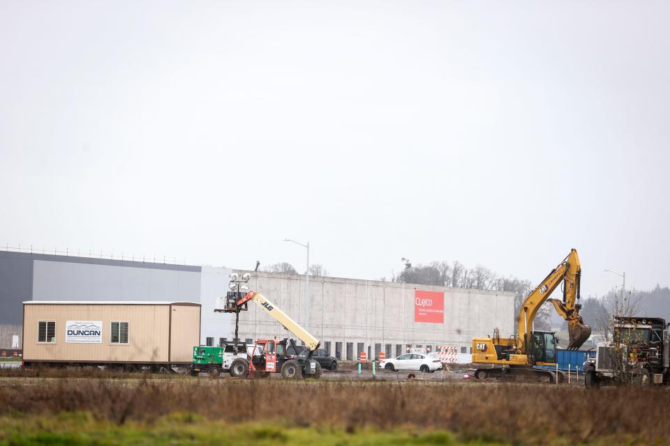 A new gas station, convenience store and car wash are being built near Kuebler and Mill Creek Drives in Salem with the fueling station and store expected to be completed in the spring.