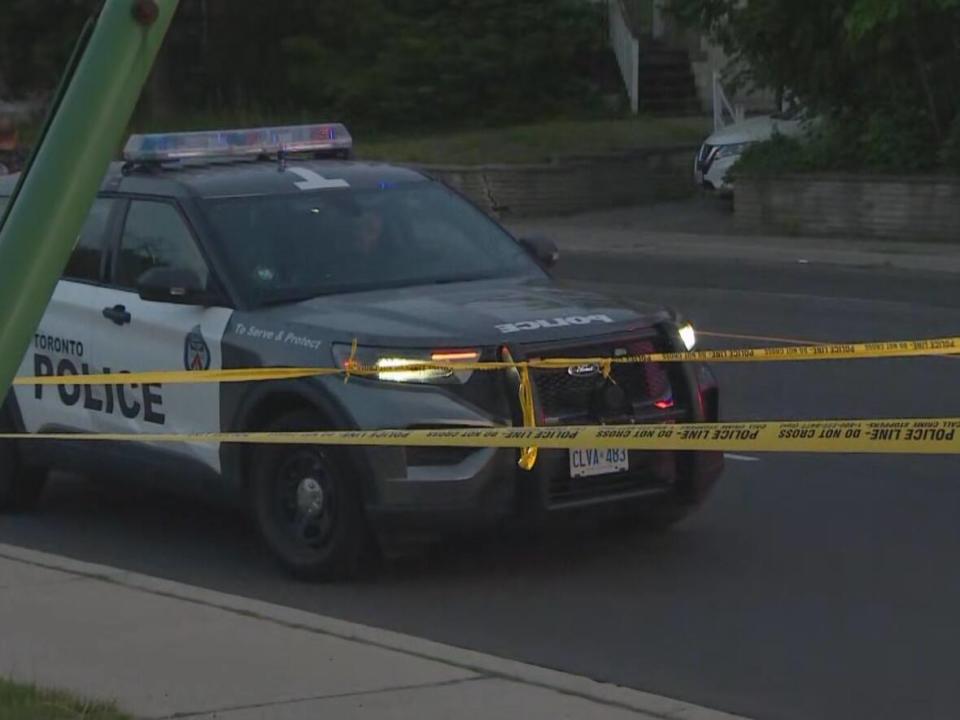 Shortly before 7:30 p.m., emergency services responded to reports that a cyclist had been struck by a vehicle in the area of Scarlett Road and Braeburn Avenue. (Prasanjeet Choudhury/CBC - image credit)