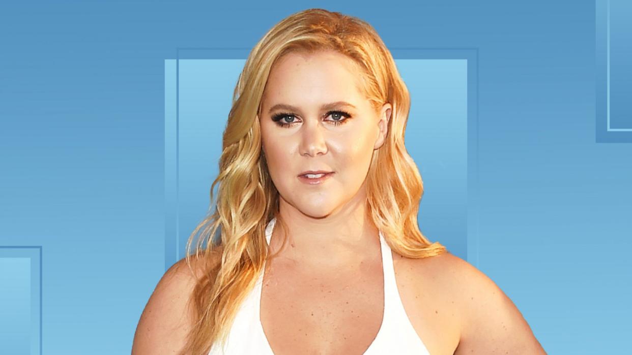 Amy-Schumer-Endometriosis-Surgery-GettyImages-505426664