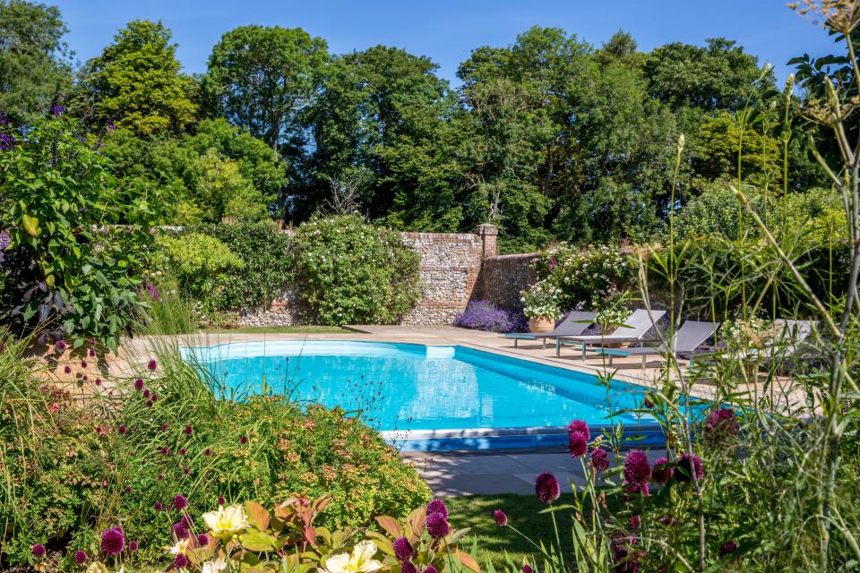 swimming pool alscot lodge