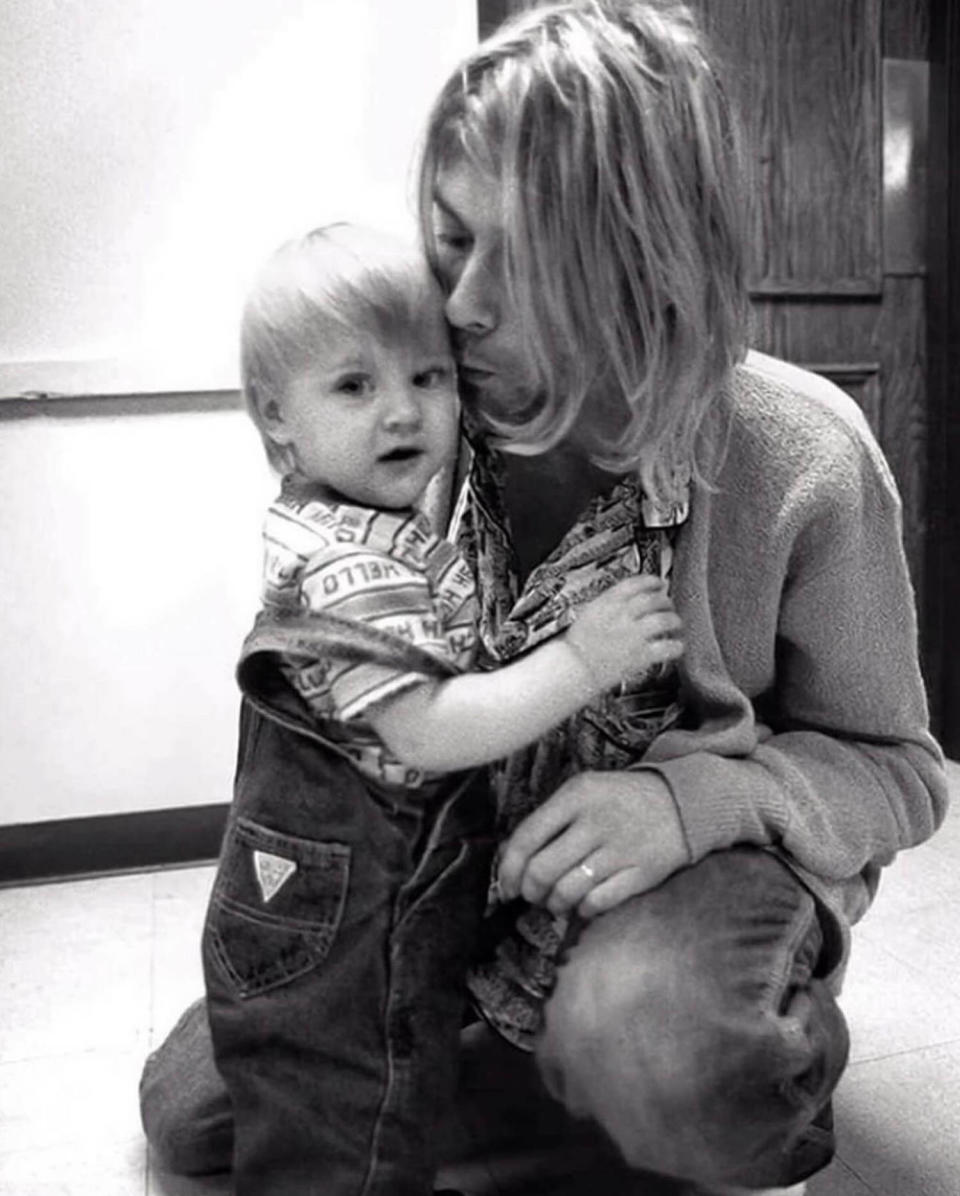 Francis Bean Cobain shares final photos of her with late dad Kurt Cobain on death anniversary (@thespacewitch via Instagram )