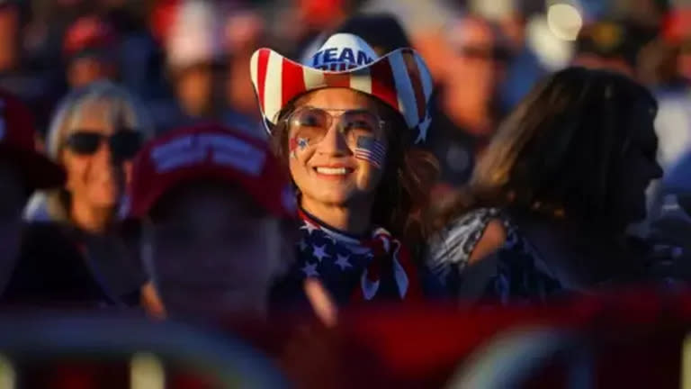 Una seguidora de Donald Trump en Arizona, este 9 de octubre.