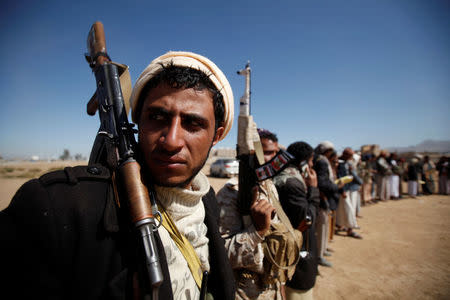 Tribesmen attend a gathering held to show support to the new government formed by Yemen's armed Houthi movement and its political allies, in Sanaa, Yemen December 6, 2016. REUTERS/Khaled Abdullah