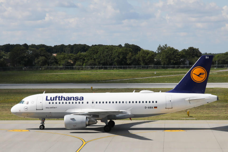 <strong>À la 11ème place : Lufthansa.</strong> Première compagnie aérienne européenne en nombre de passagers transportés, la société allemande a annoncé que son groupe proposera prochainement un "statut à vie" de Frequent Traveller et de Senator à ses grands voyageurs pour les remercier de leur fidélité. ©getty images