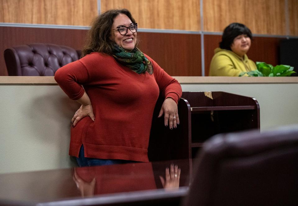 Advisor Martha Sung leads her team into a debriefing after a competition during a mock trial meeting at Indio High School in Indio, Calif., Wednesday, Feb. 7, 2024.