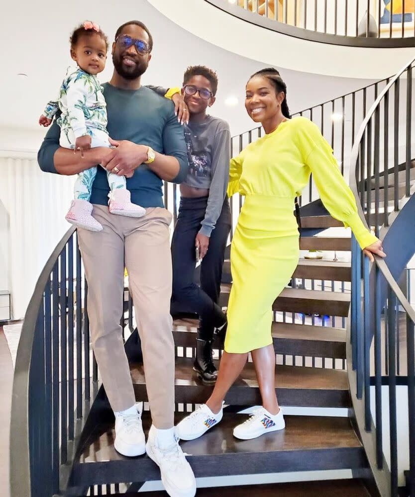 Dwyane Wade and Gabrielle Union with Kaavia (L) and Zaya | Gabrielle Union-Wade/Instagram