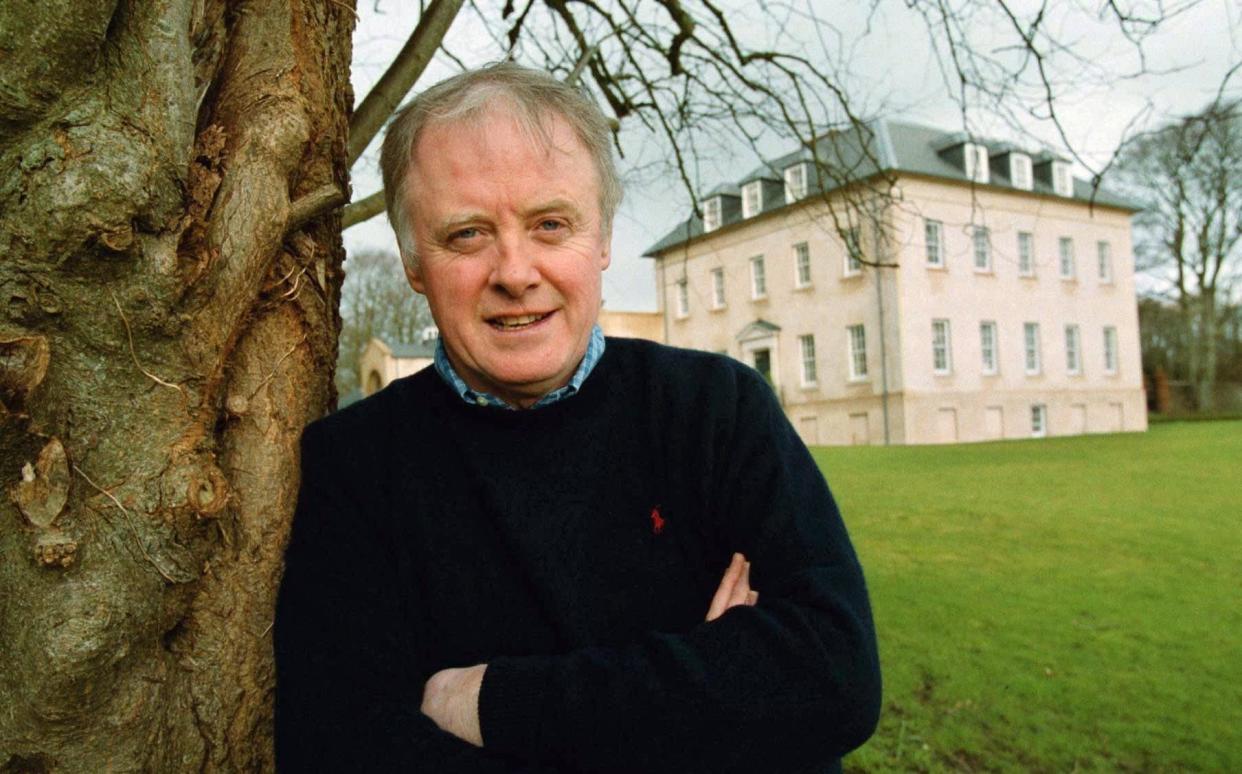 Gerry Robinson at home in Co Donegal in 2000 - Crispin Rodwell/Shutterstock