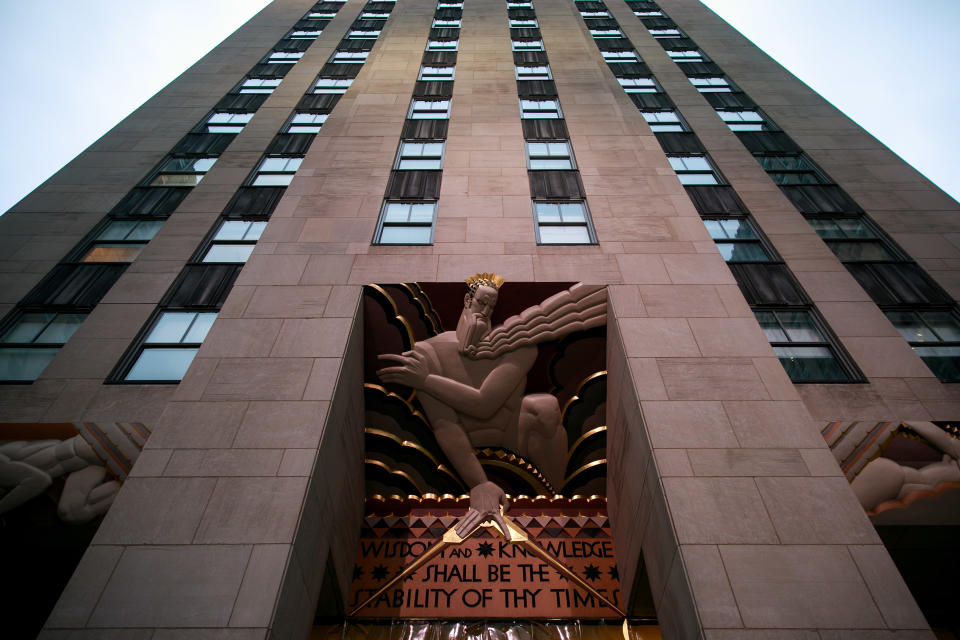 FBI officials reportedly raided the offices of Michael Cohen at 30 Rockefeller Plaza in Manhattan, April 9, 2018. (Photo: Drew Angerer/Getty Images)