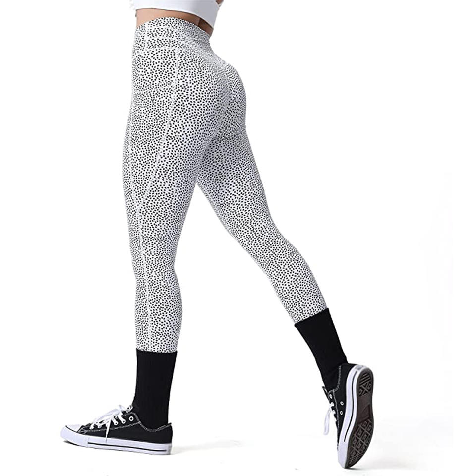 amazon-aoxjox-leggings-dots