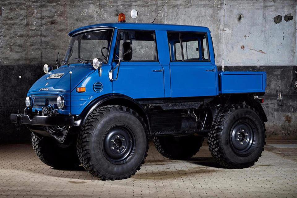 <p>The Unimog might not be the best thing for highway driving, but off the pavement, it's pretty much unstoppable. Massive tires and virtually limitless ground clearance mean you can pretty much go anywhere you want to. <a href="https://www.ebay.com/itm/1962-Mercedes-Benz-Unimog-404S/143589606851?hash=item216e9b85c3:g:pFgAAOSw8QRehFC9" rel="nofollow noopener" target="_blank" data-ylk="slk:Here's a white-painted model;elm:context_link;itc:0;sec:content-canvas" class="link ">Here's a white-painted model</a> up for sale now.</p>