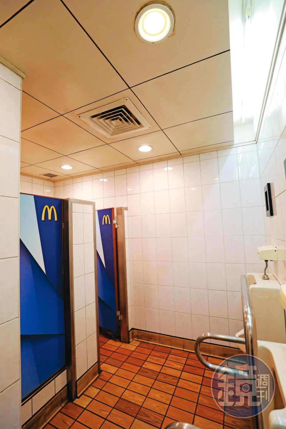 案發後，麥當勞特別將廁所的天花板改成閉鎖式，避免炸彈客有隙可乘。