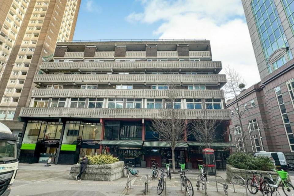 Petticoat Square, E1 (Network Auctions)