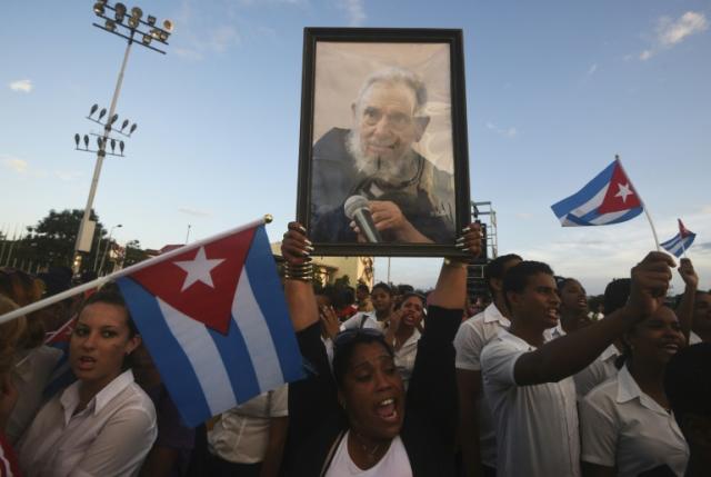 Cuba Fidel Porn - Cuba outlaws 'cult of personality' after Fidel death