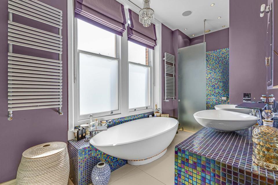 kew road, richmond victorian home for sale bathroom