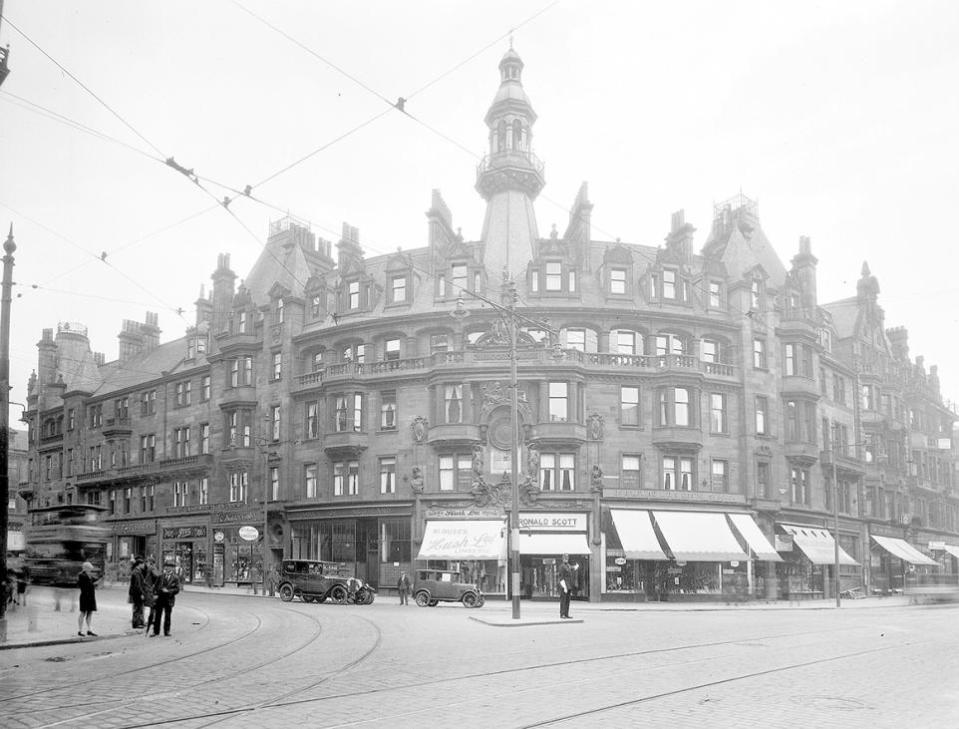 Glasgow Times: Charing Cross