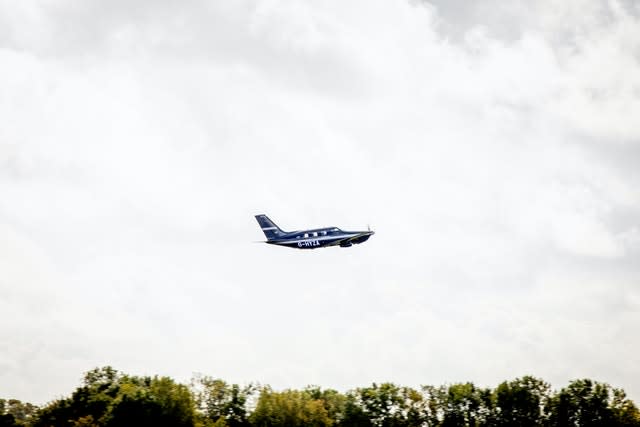 Piper Malibu plane completes worlds first flight