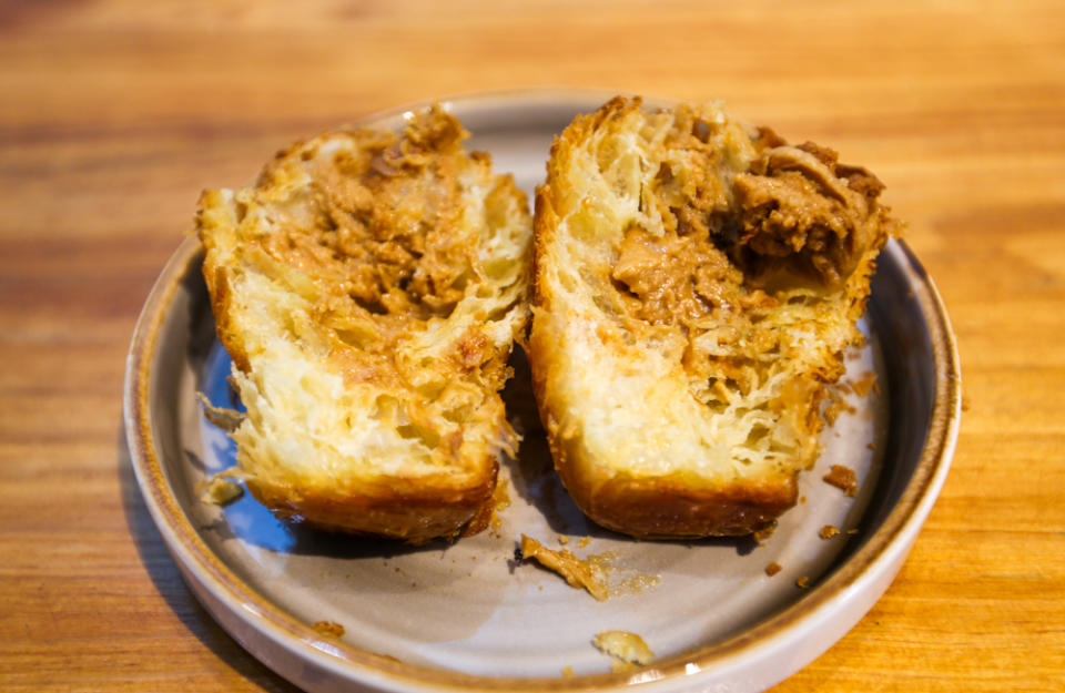 la levain - speculoos cruffin