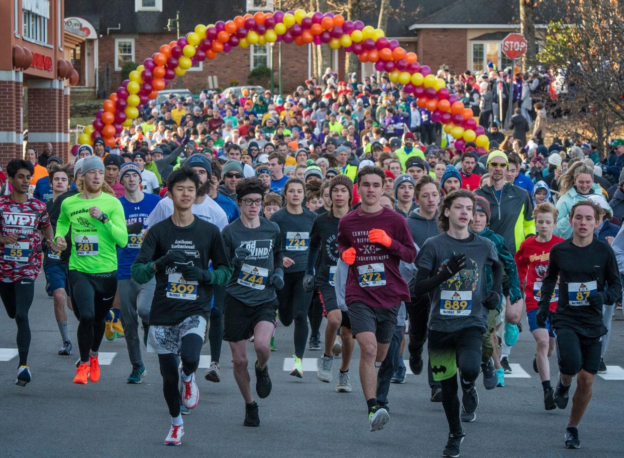 HOLDEN - Almost 1,100 runners and walkers begin the 5K Holden Road Race Thursday morning, November 25, 2021. The annual race benefits Be Like Brit and the Wachusett Food Pantry.